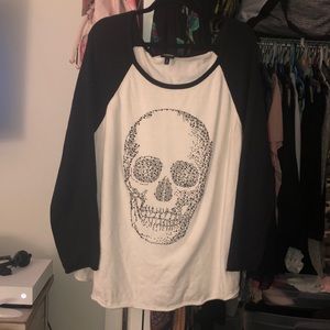 Beaded skull torrid black and while sweater